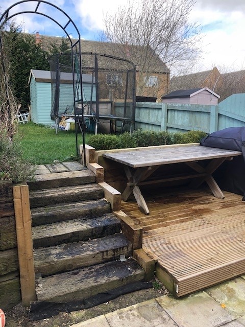 7 Millers Way, decking area